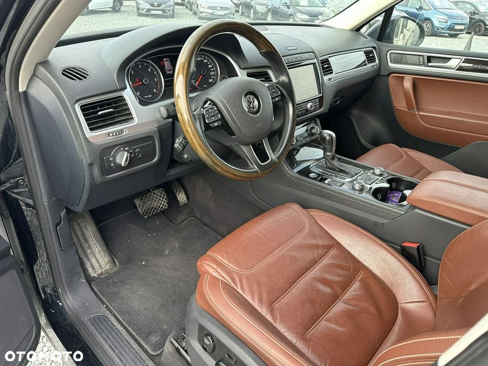 Volkswagen Touareg 3.0 V6 TDI BMT Business Line - 12
