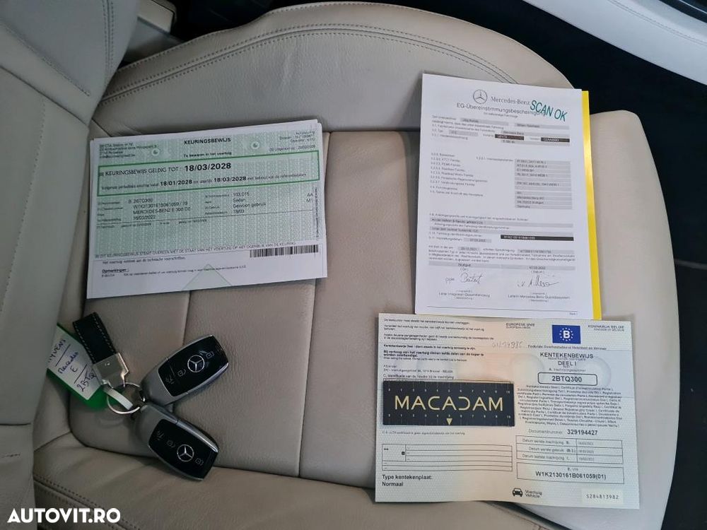 Mercedes-Benz E 300 9G-TRONIC Exclusive - 12