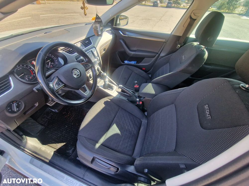 Skoda Octavia 2.0 TDI 4x4 DSG Scout - 13
