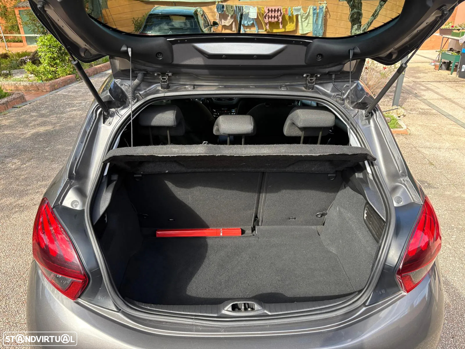 Peugeot 208 PureTech 110 Stop & Start Allure - 19