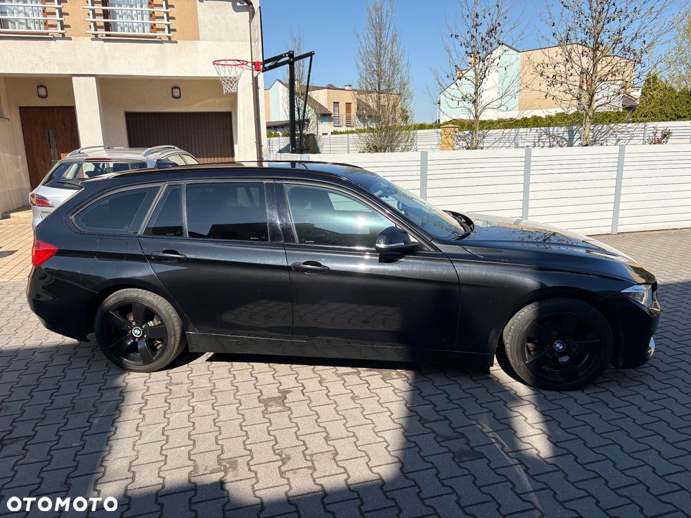 BMW Seria 3 320d Efficient Dynamics Edition Blue Perf Luxury Line - 3