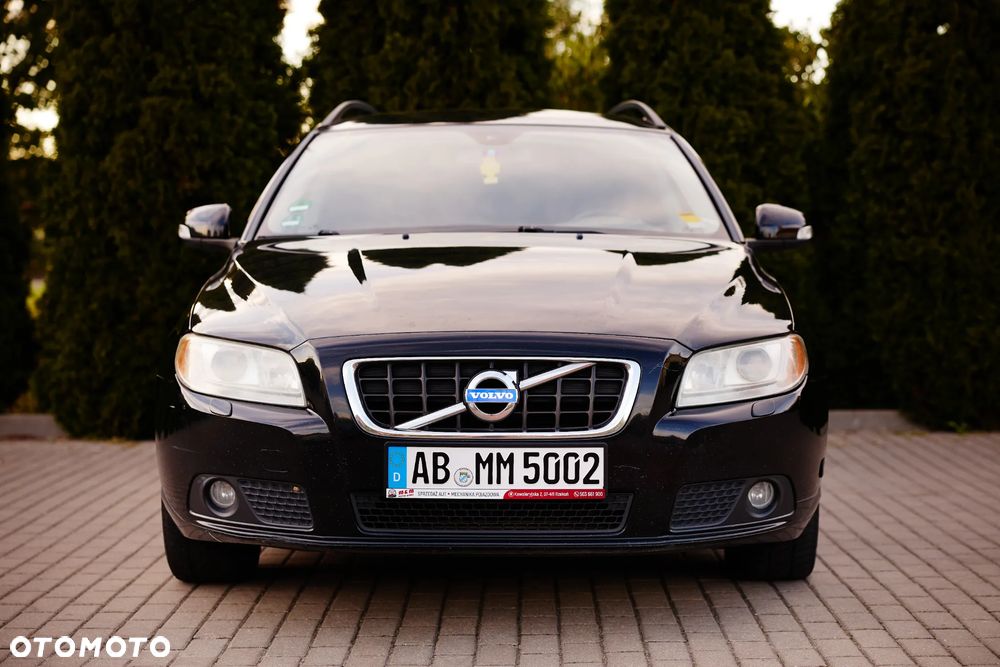 Volvo V70 2.5T Momentum - 11