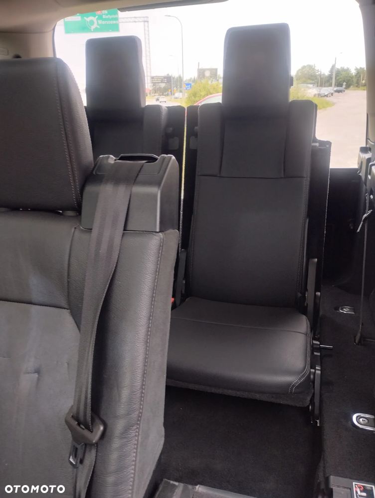 Land Rover Discovery TD V6 HSE - 13