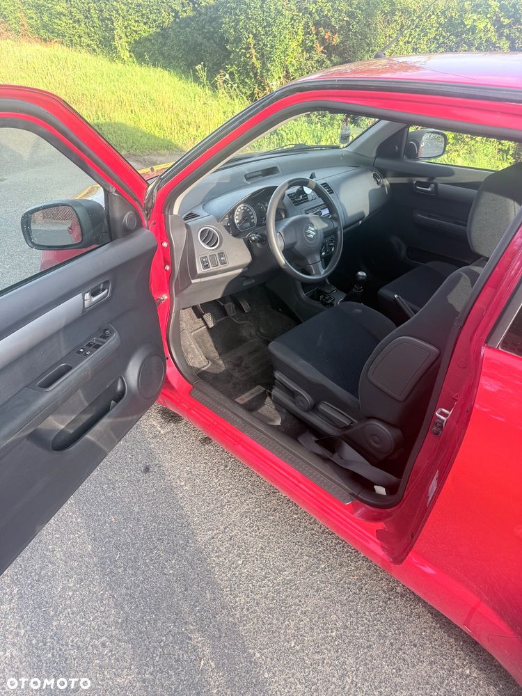 Suzuki Swift - 10