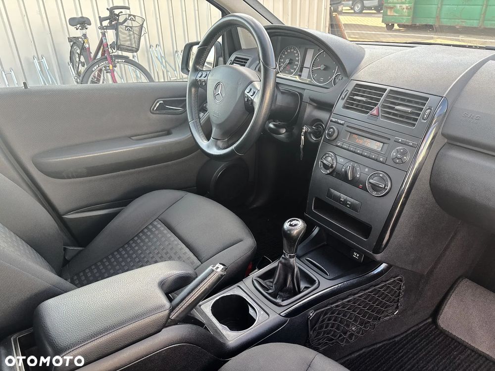 Mercedes-Benz Klasa A 160 Avantgarde - 13