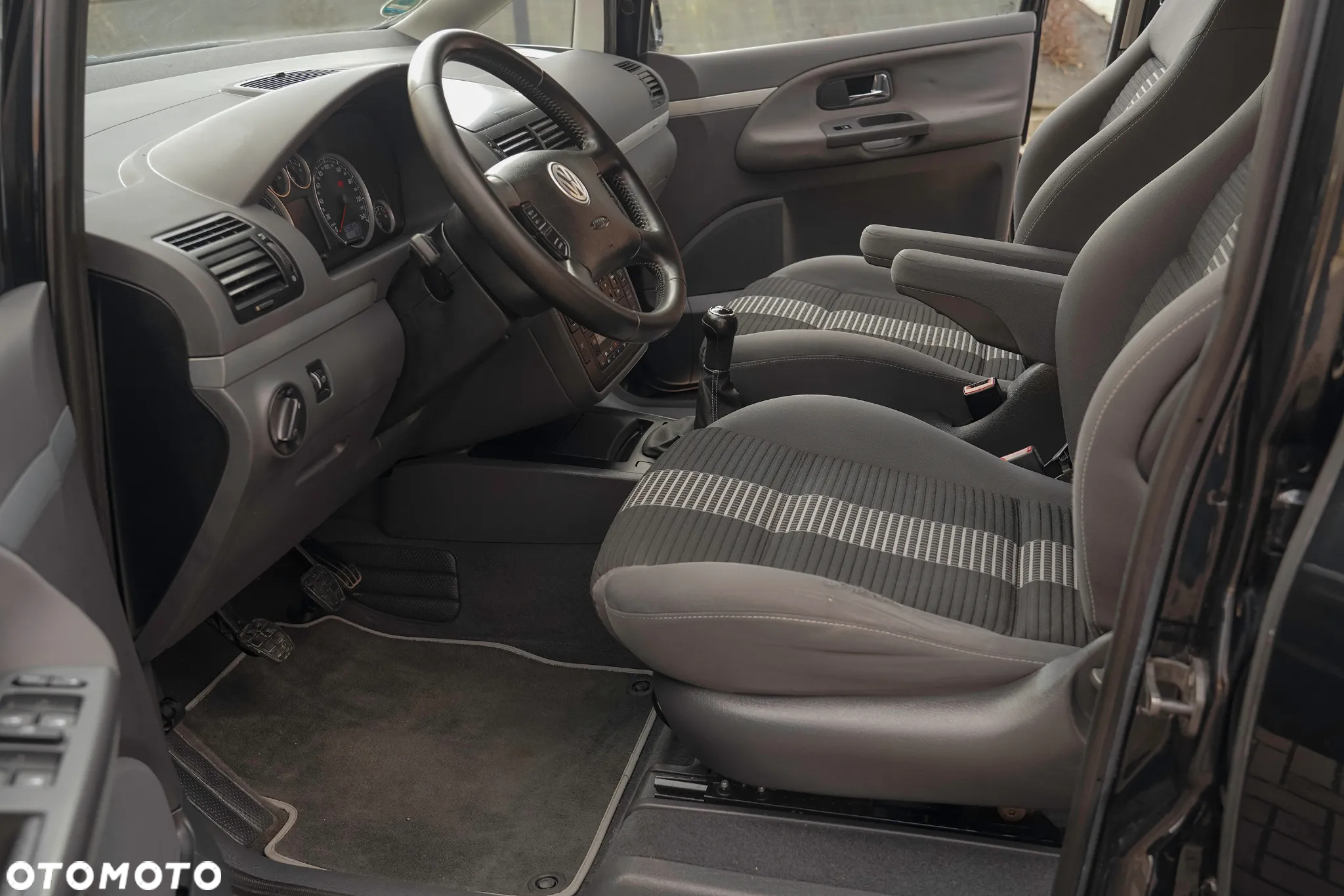 Volkswagen Sharan 1.8 5V Turbo Sportline - 26