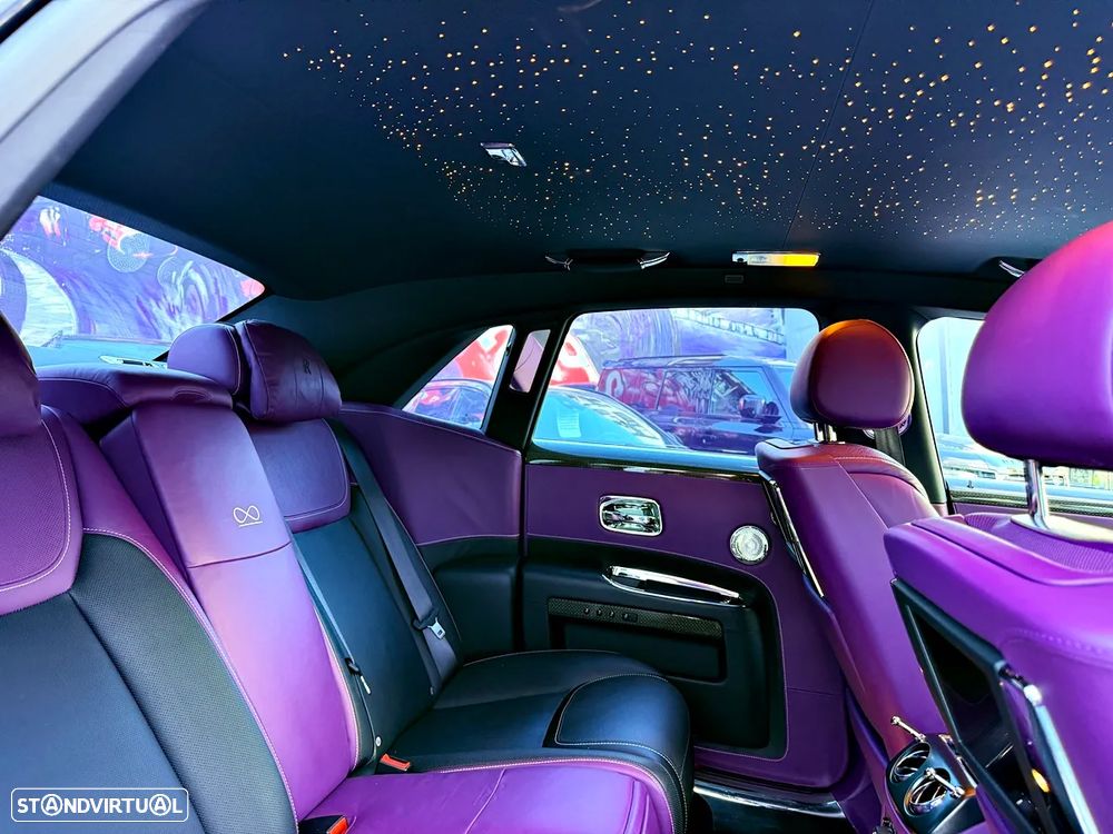 Rolls Royce Ghost Black Badge - 37