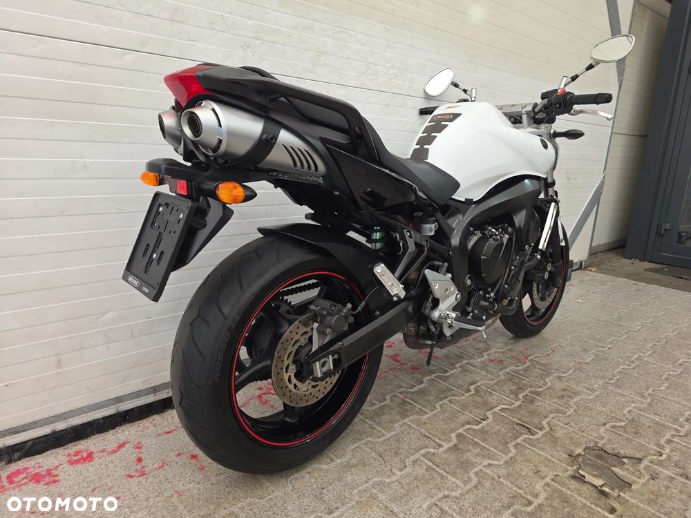Yamaha FZ - 16
