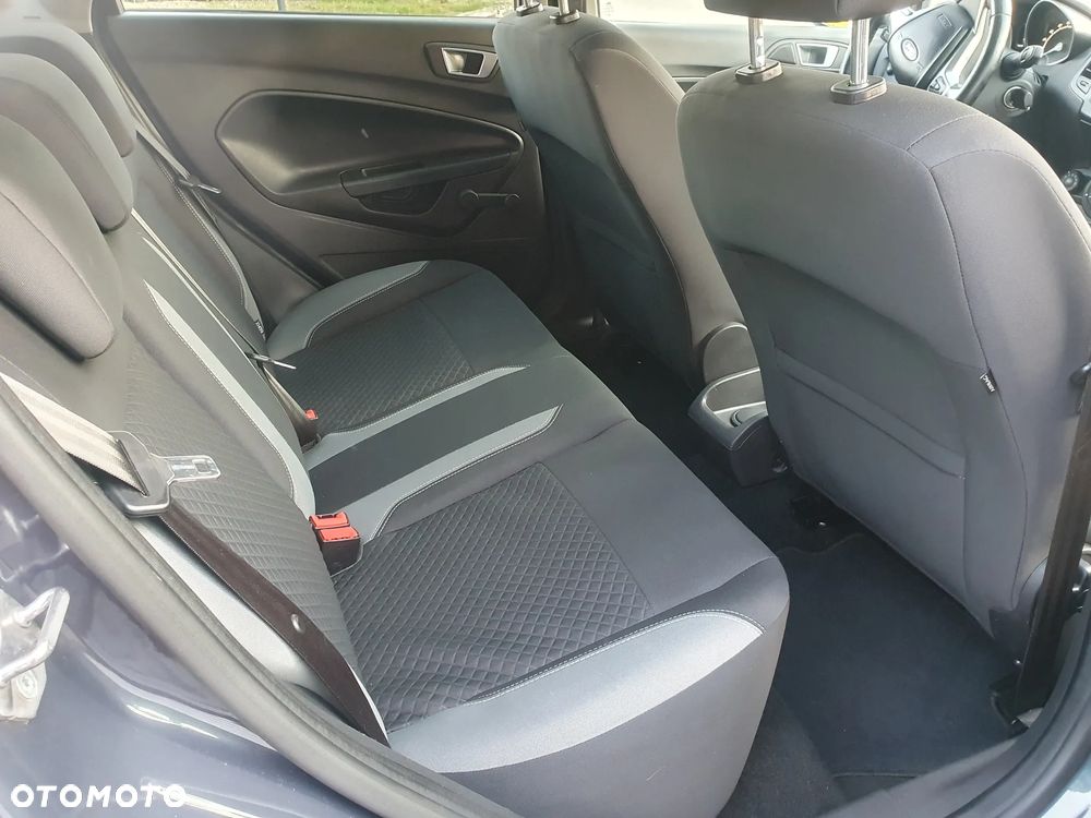 Ford Fiesta 1.0 Champions Edition - 5