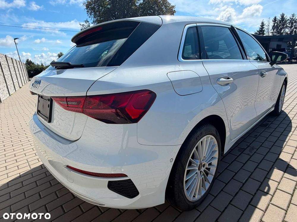 Audi A3 Sportback - 3