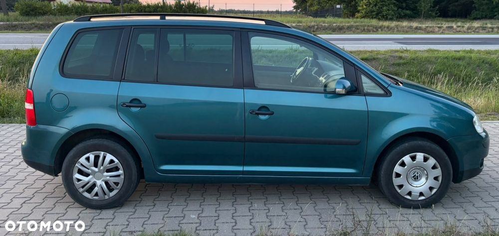 Volkswagen Touran - 3