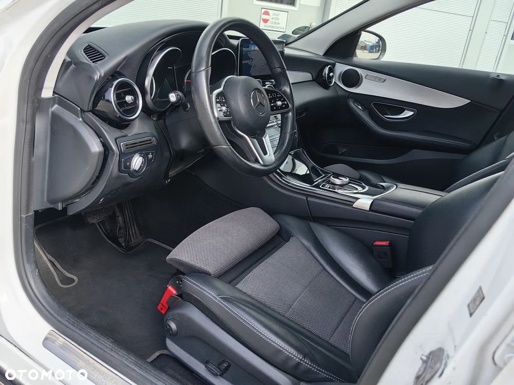 Mercedes-Benz Klasa C 220 d 4MATIC 9G-TRONIC - 7