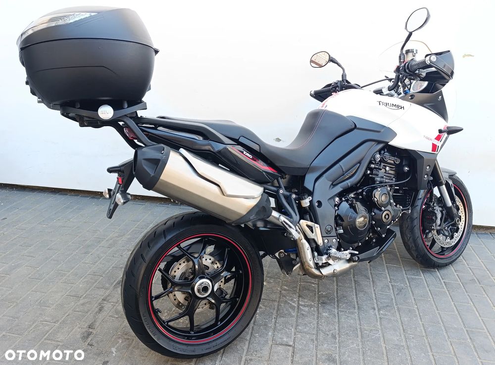 Triumph Tiger - 6