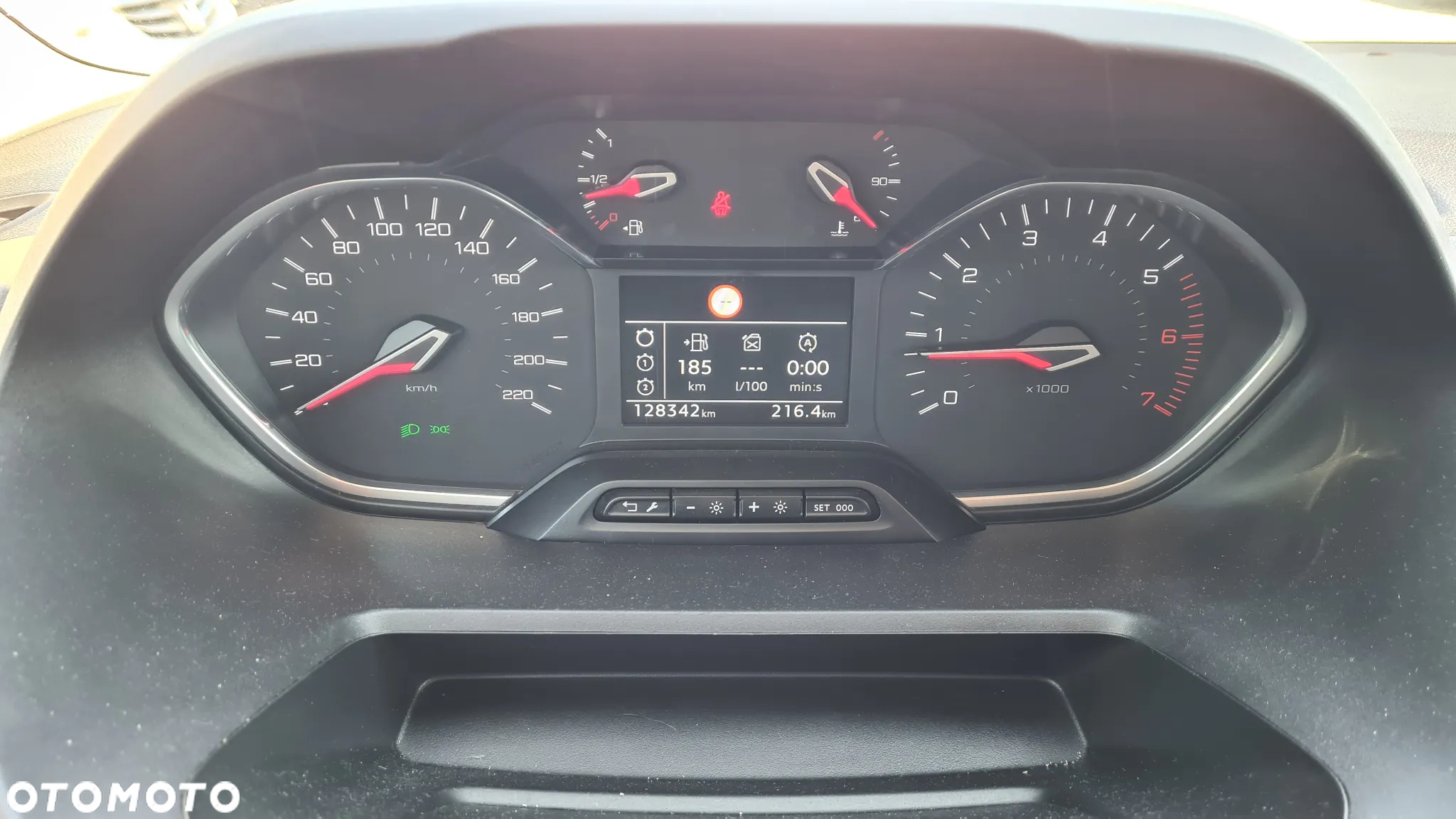 Peugeot Rifter - 25