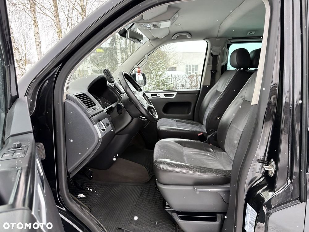 Volkswagen Multivan - 19