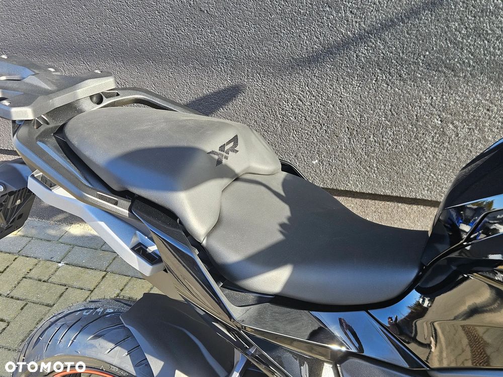 BMW XR - 17