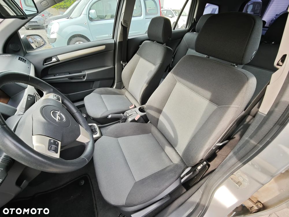 Opel Astra 1.6 Catch me - 27