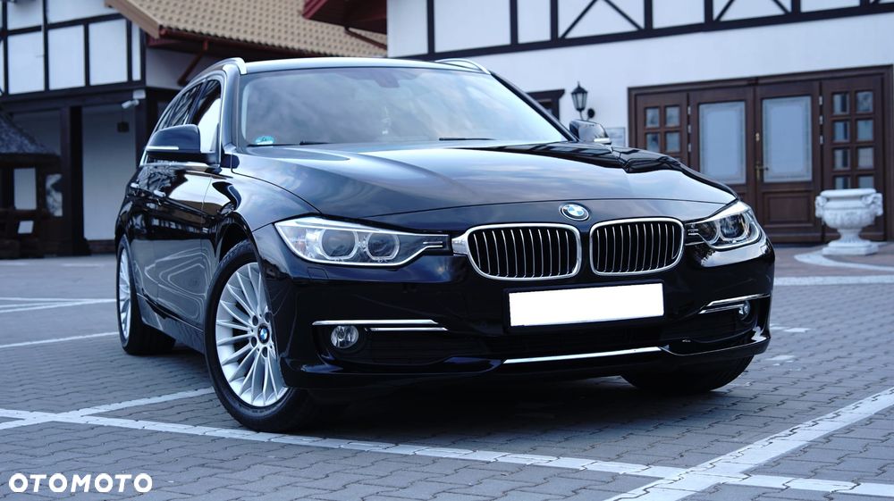 BMW Seria 3 318d Luxury Line - 12