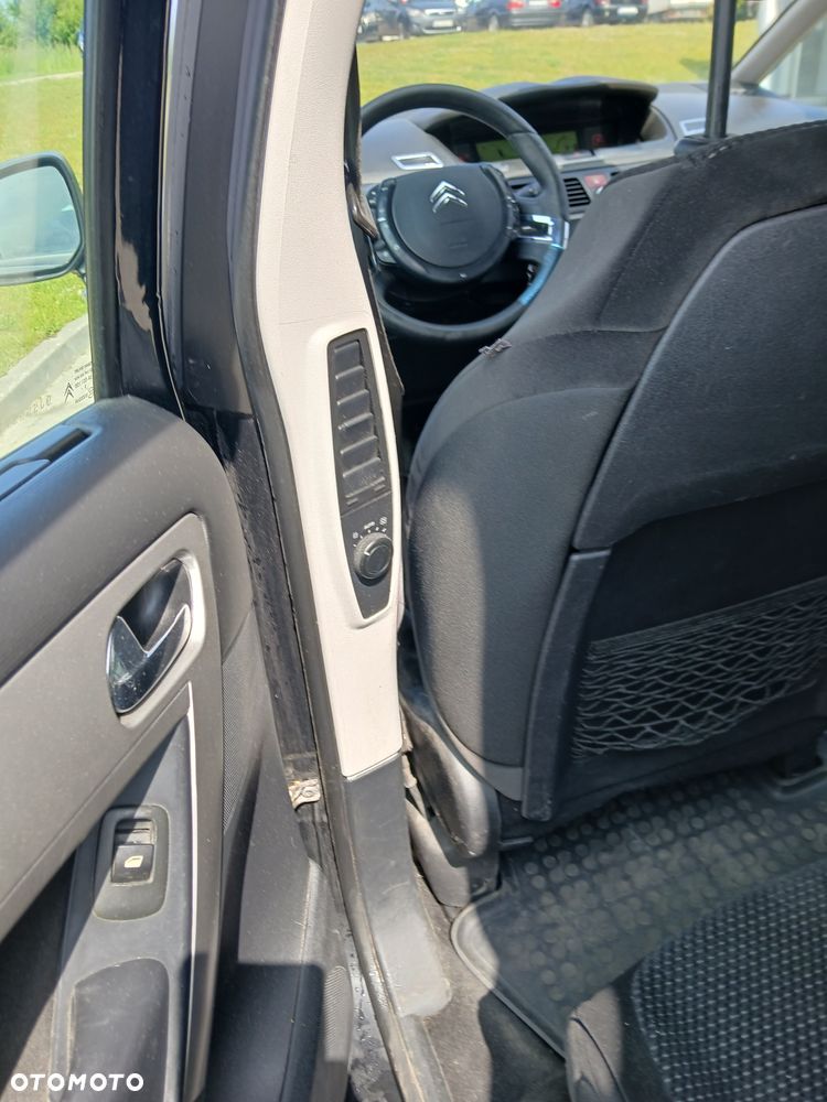 Citroën C4 Picasso - 10