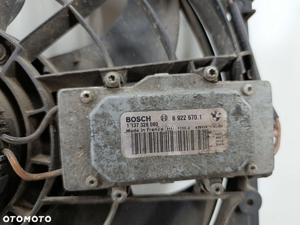 WENTYLATOR CHŁODNICY BMW 3 E46 FL 7525508 6922670 1137328080  BOSCH 1.8 - 3