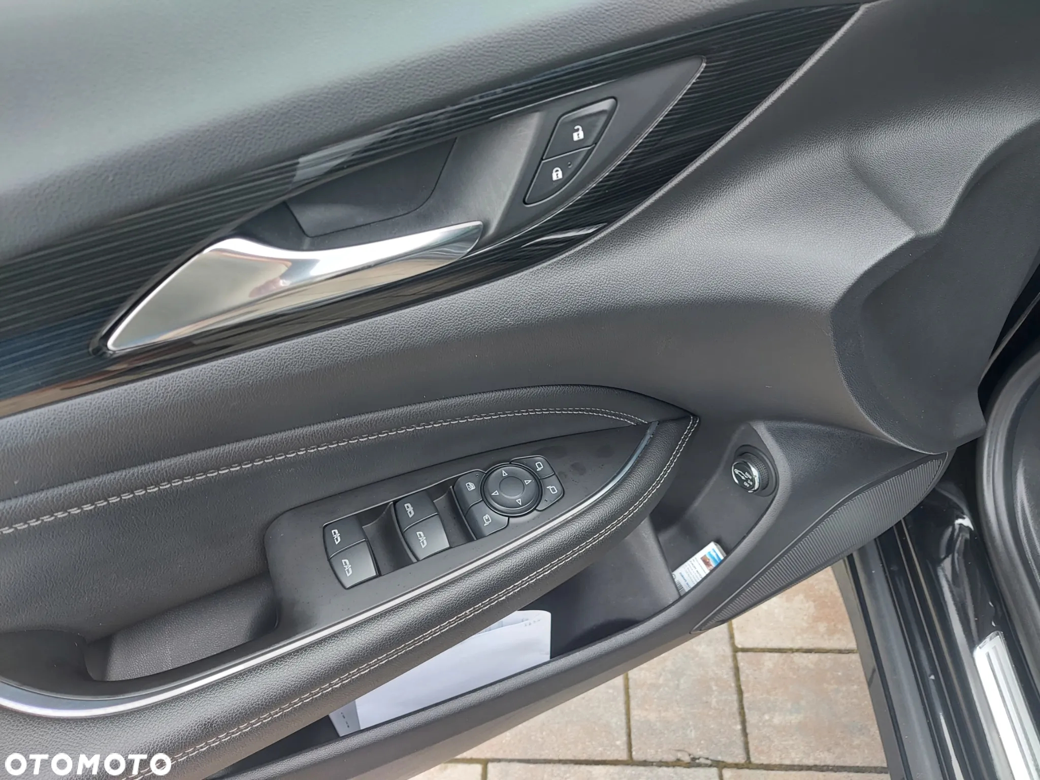 Opel Insignia CT 2.0 CDTI 4x4 Exclusive S&S - 16