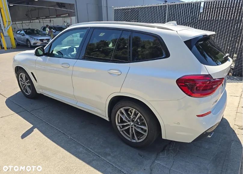 BMW X3 xDrive30i Luxury Line - 5