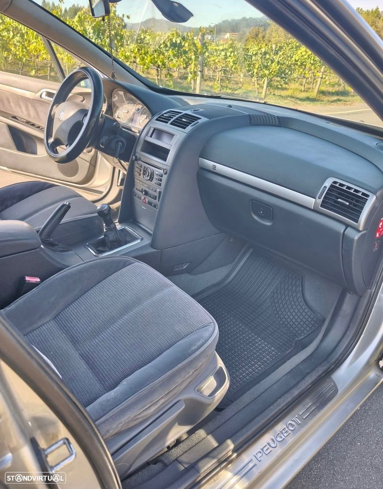 Peugeot 407 - 3