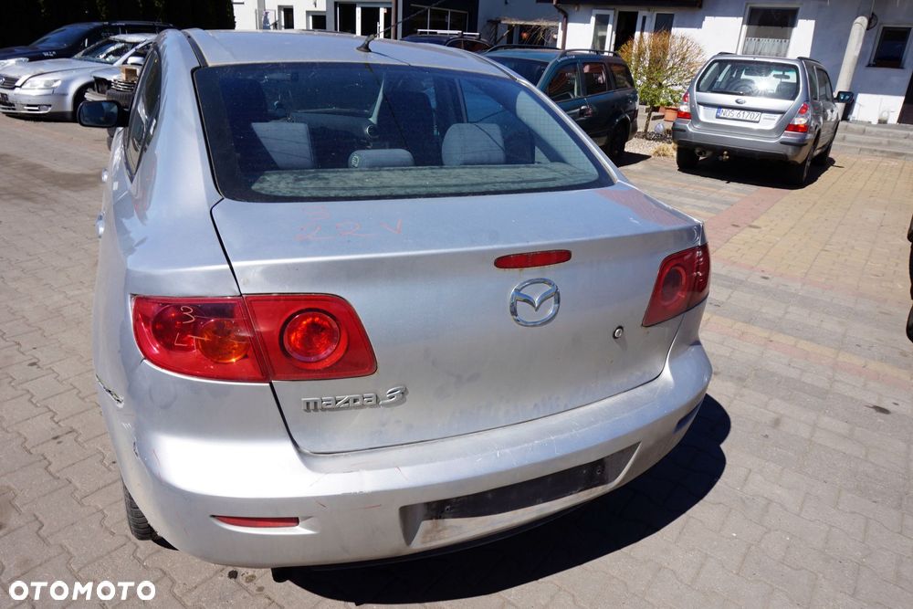KLAPA BAGAŻNIKA TYLNA 3 I BK SEDAN 22V  SREBRNY MAZDA 2003-2006 - 3