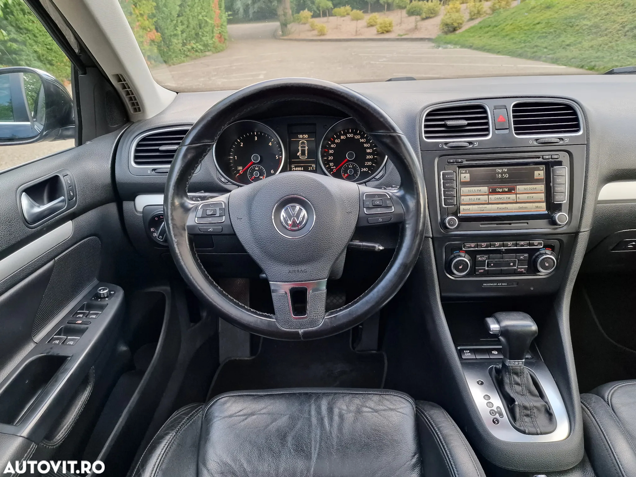 Volkswagen Golf Variant 2.0 TDI DPF DSG Highline - 17