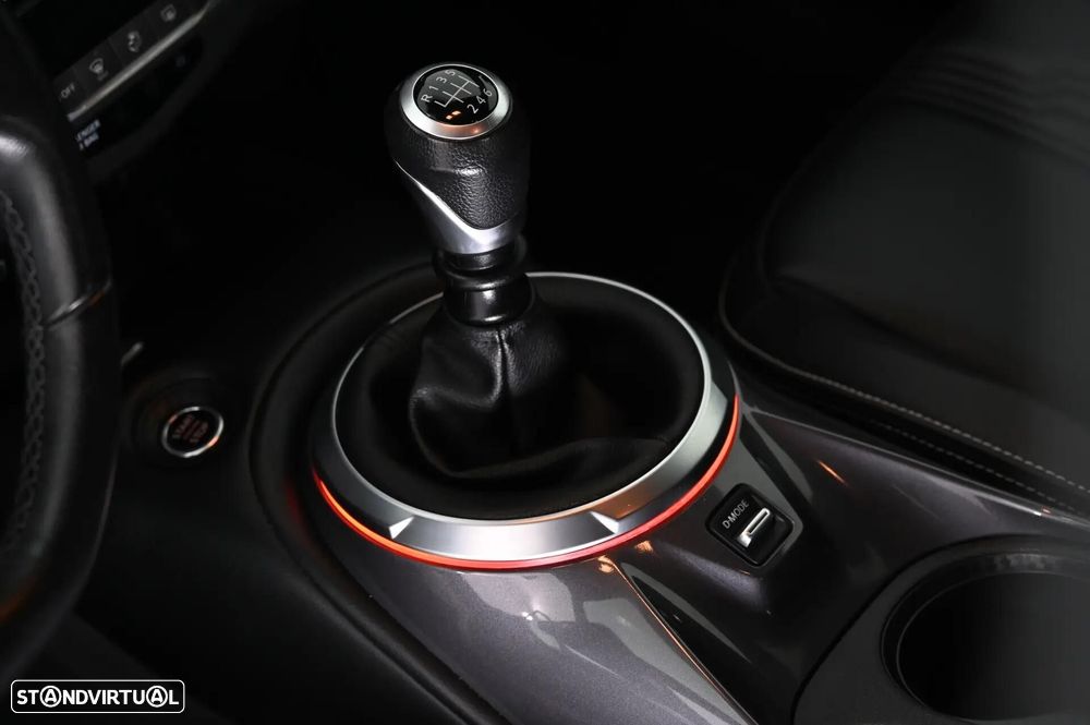 Nissan Juke 1.0 DIG-T Tekna - 24