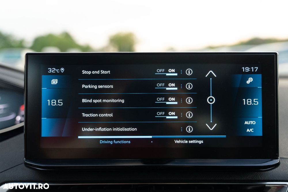 Peugeot 5008 BlueHDI 130 EAT8 Allure - 34