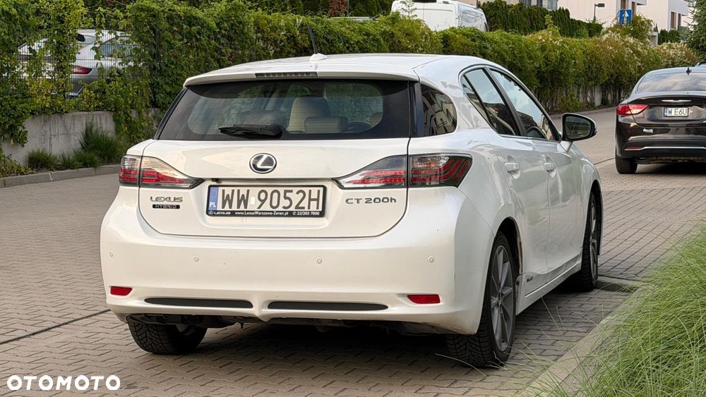 Lexus CT 200h Prestige - 16