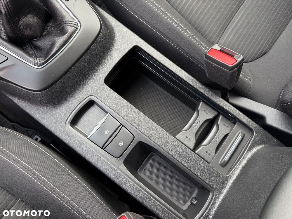 Ford Kuga 1.5 EcoBlue TITANIUM - 29