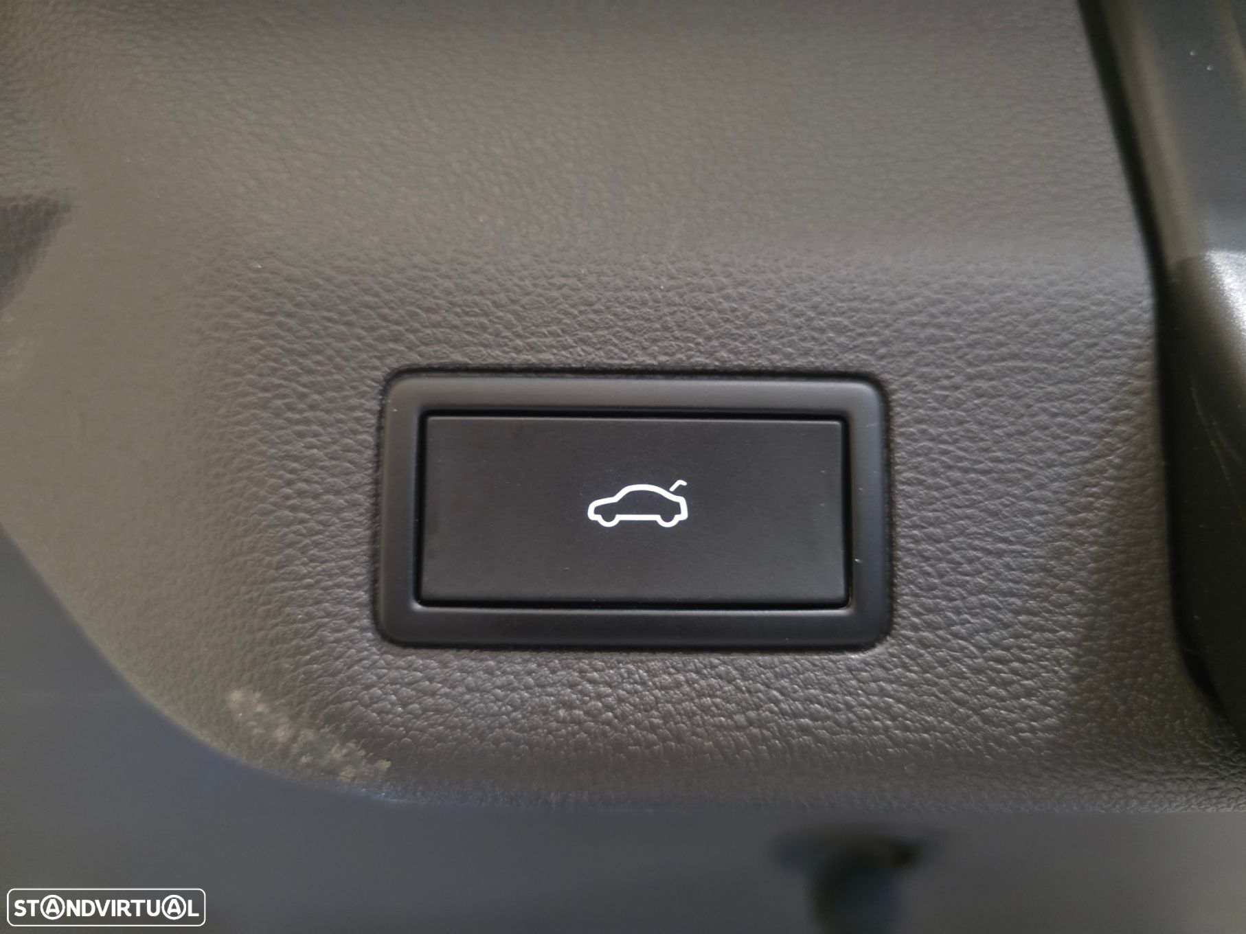 VW Multivan 2.0 TDI Life DSG - 49