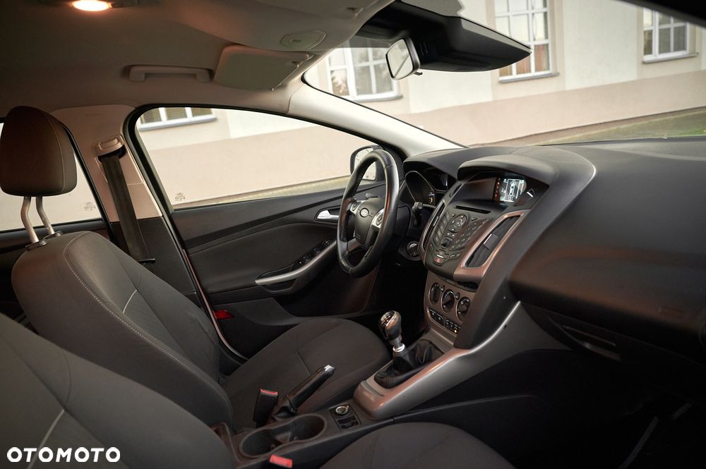 Ford Focus - 30