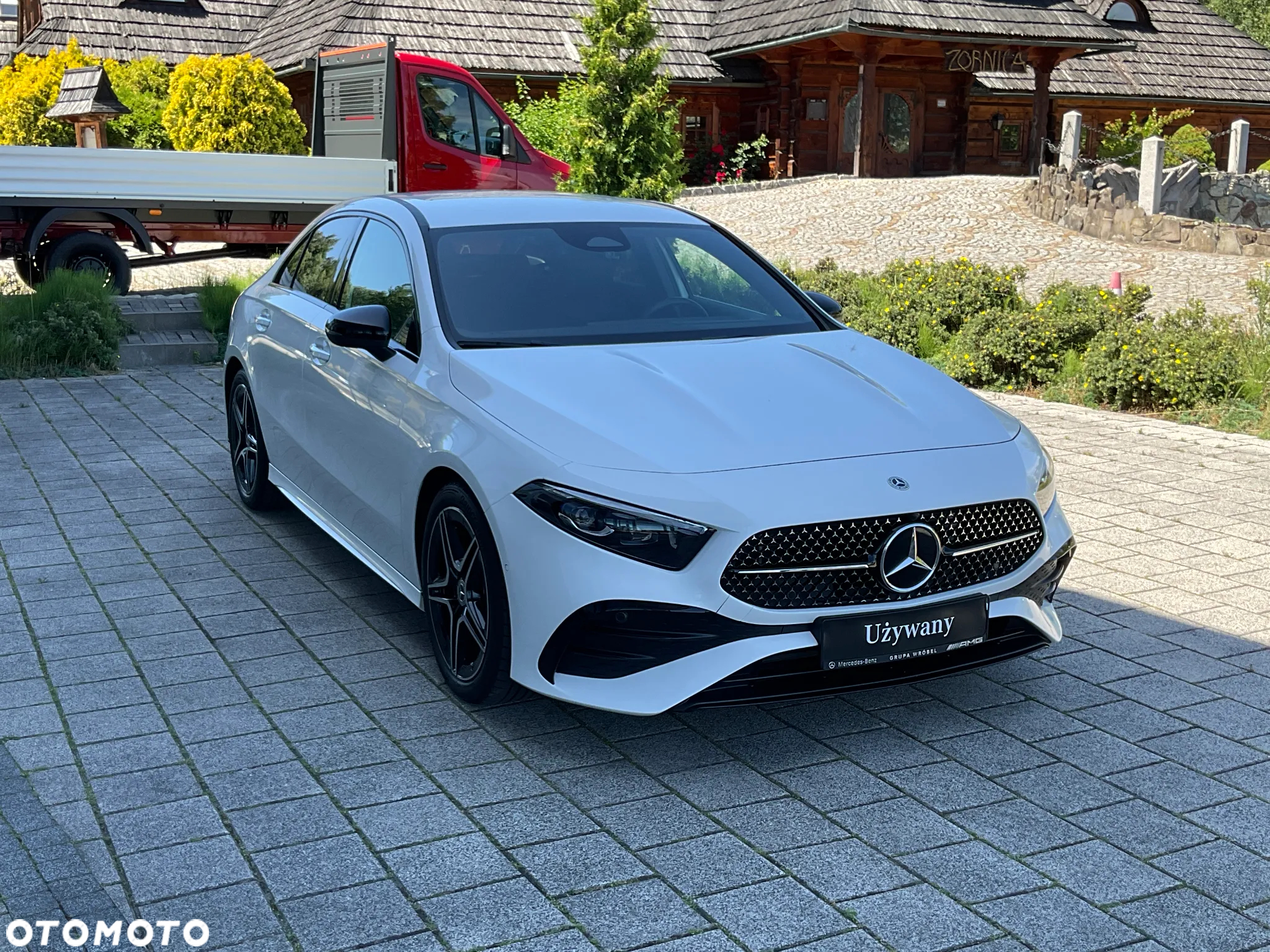 Mercedes-Benz Klasa A 200 d AMG Line 8G-DCT - 3