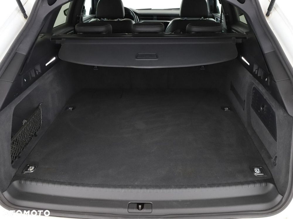 Audi A6 Avant 55 TFSI e quattro S tronic sport - 22