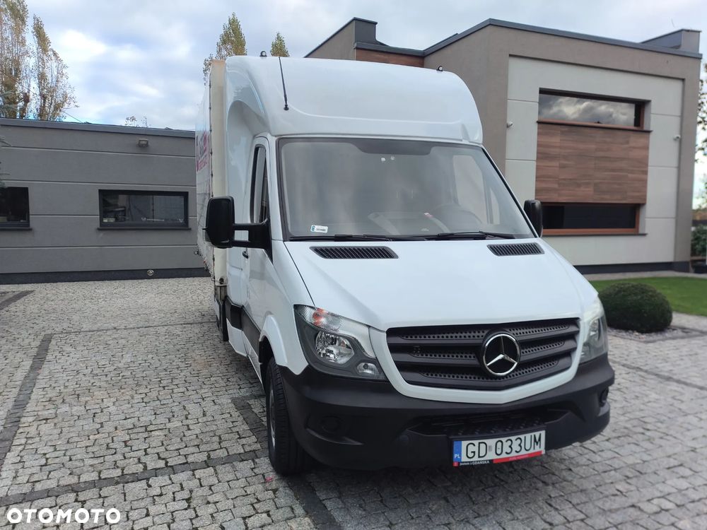 Mercedes-Benz Sprinter - 1