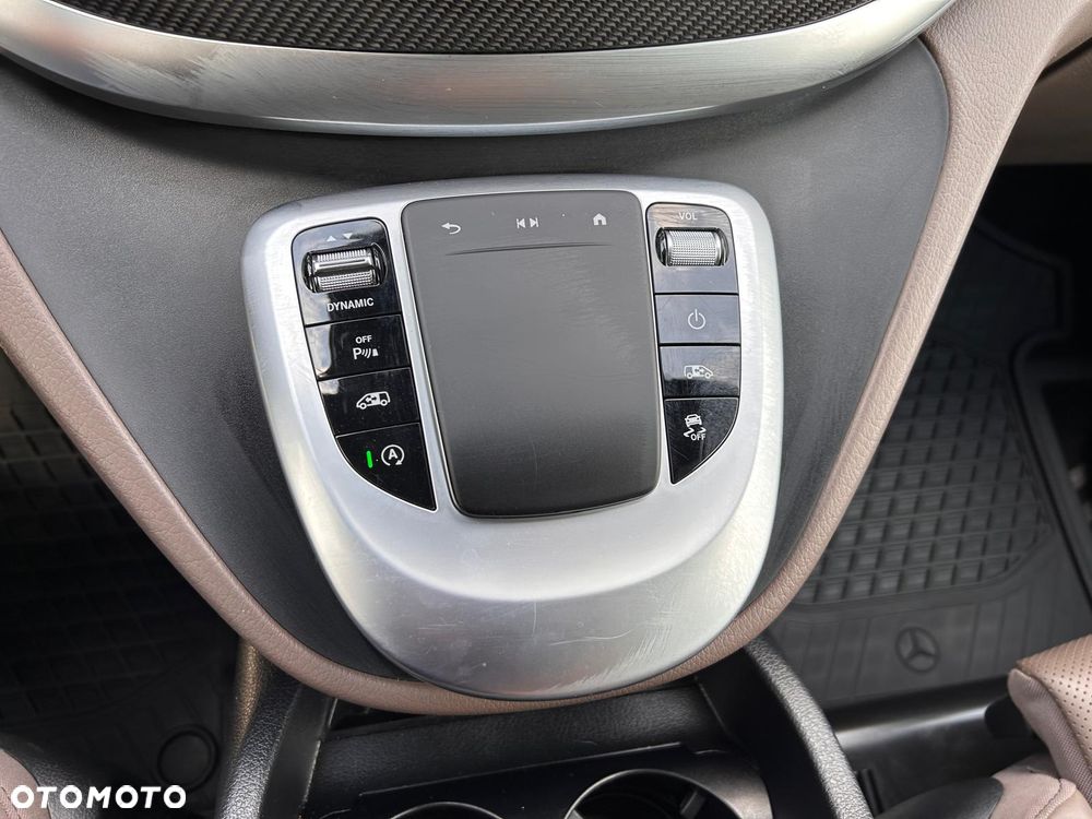 Mercedes-Benz Klasa V 300 d 4-Matic 9G-Tronic Avantgarde (ekstra d³) - 36