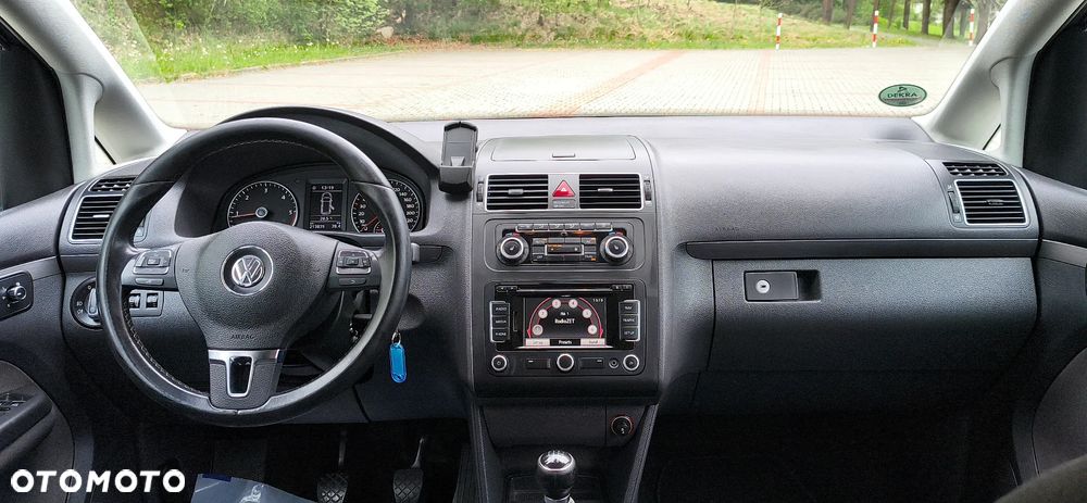 Volkswagen Touran 2.0 TDI DPF Cross - 15