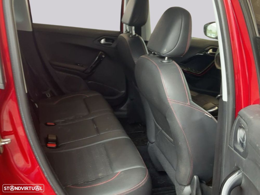 Peugeot 2008 1.2 PureTech GT Line - 6