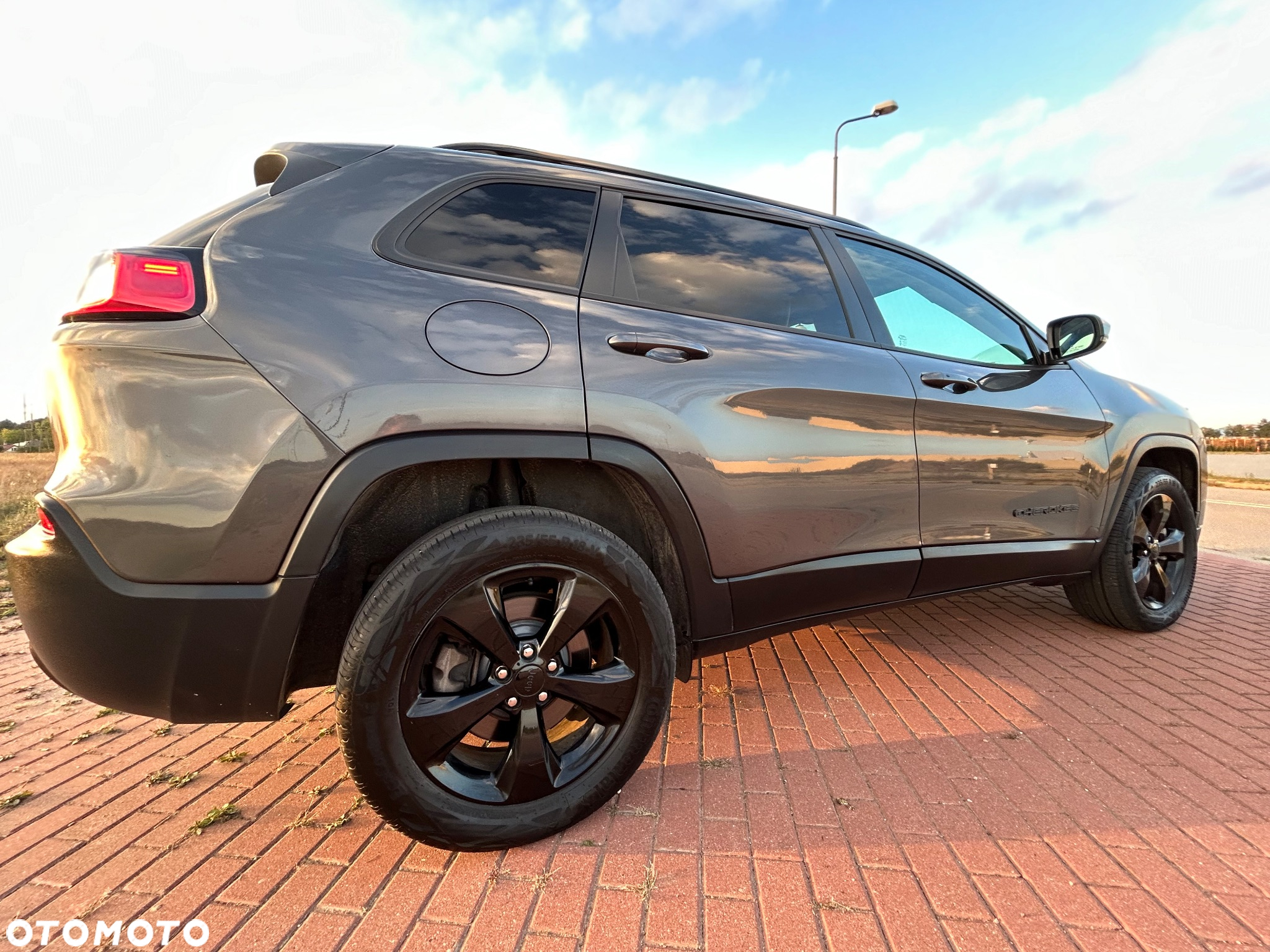 Jeep Cherokee - 7