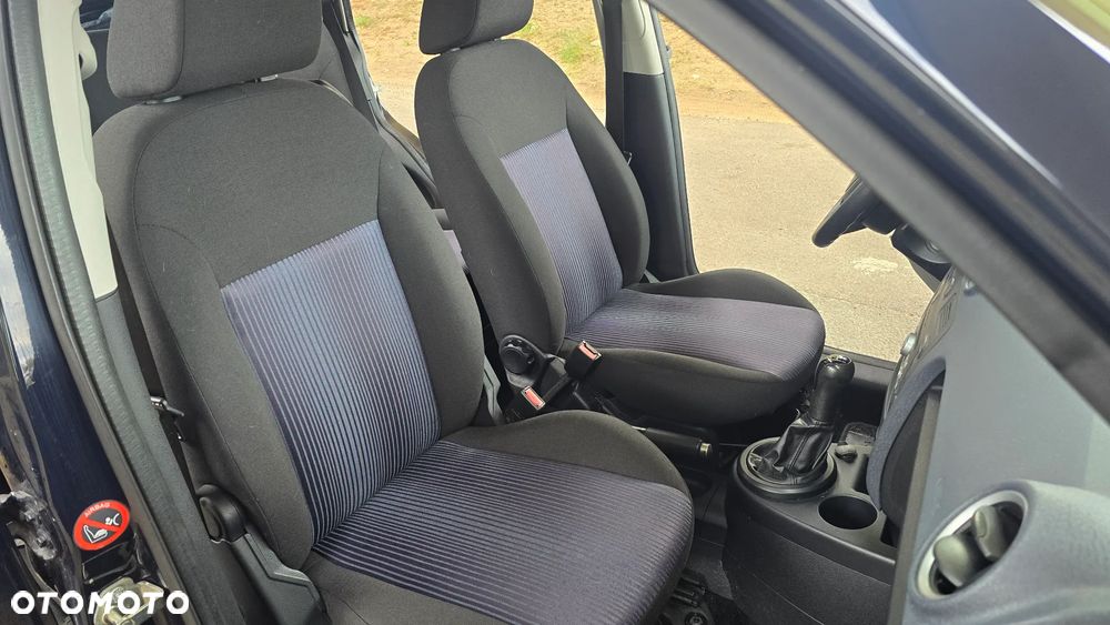 Ford Fusion 1.25 Black Magic - 24