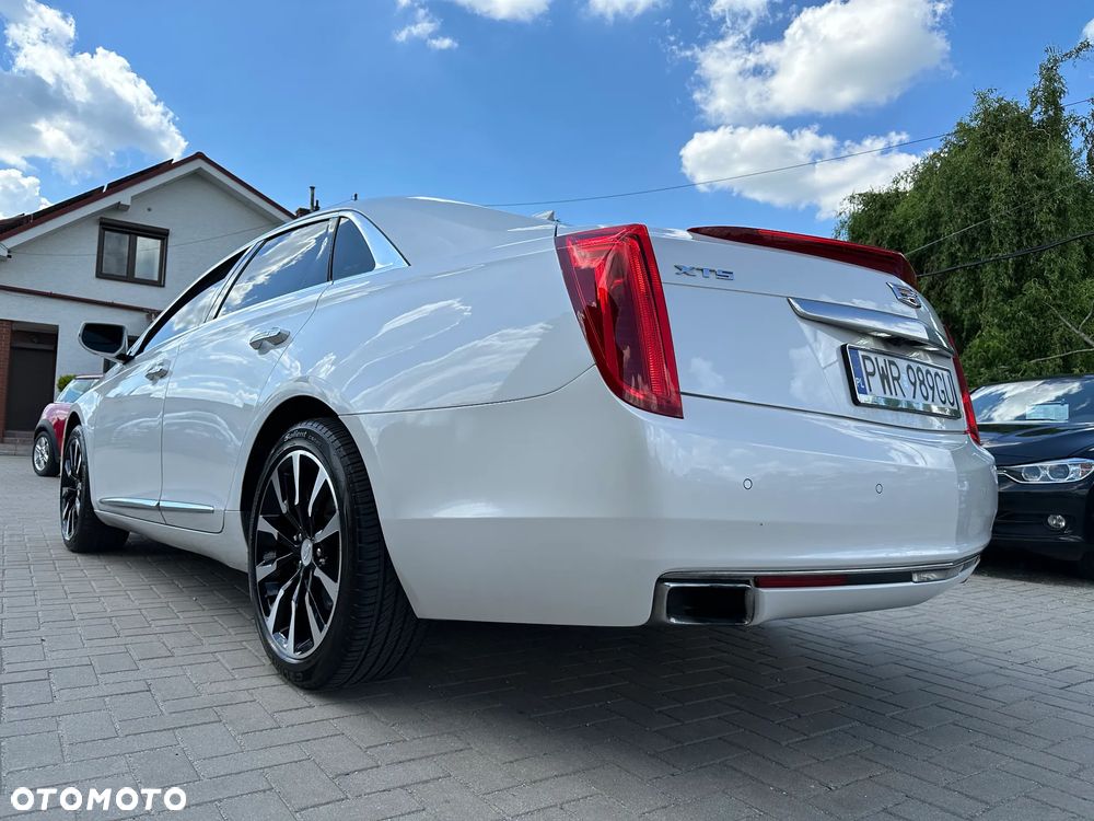 Cadillac XTS - 35