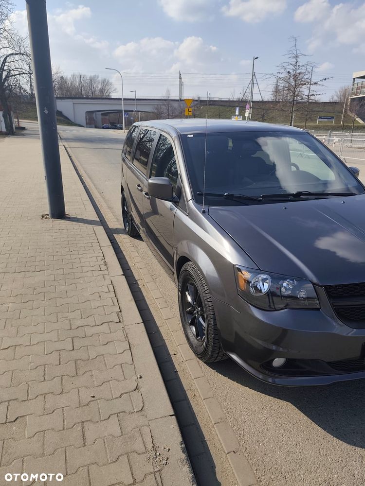 Dodge Grand Caravan 3.6 R/T - 4