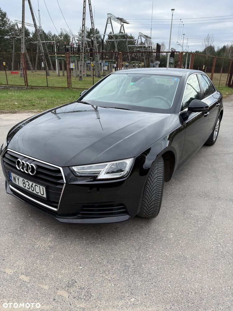 Audi A4 Limousine - 1