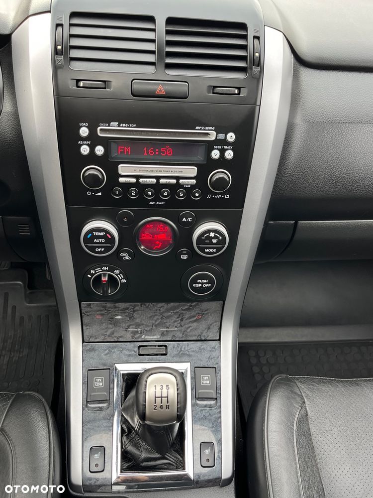 Suzuki Grand Vitara 1.9 DDiS Premium EU5 - 23