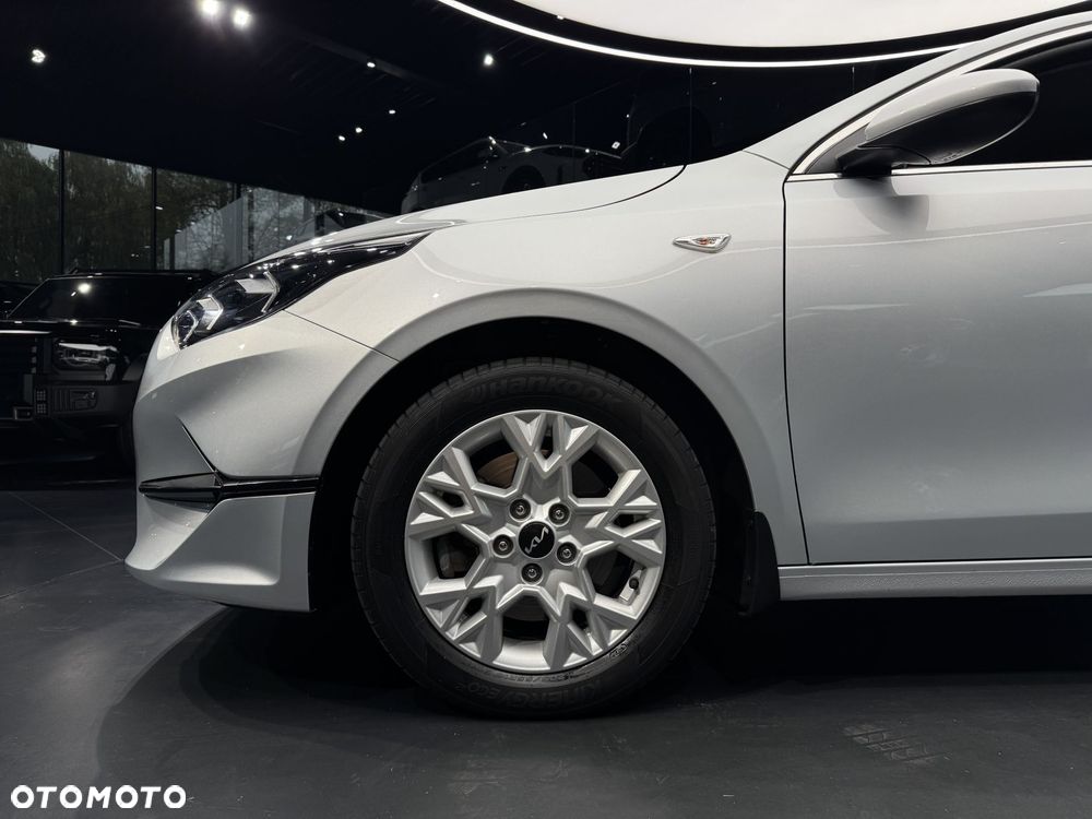Kia Ceed 1.5 T-GDI M - 20