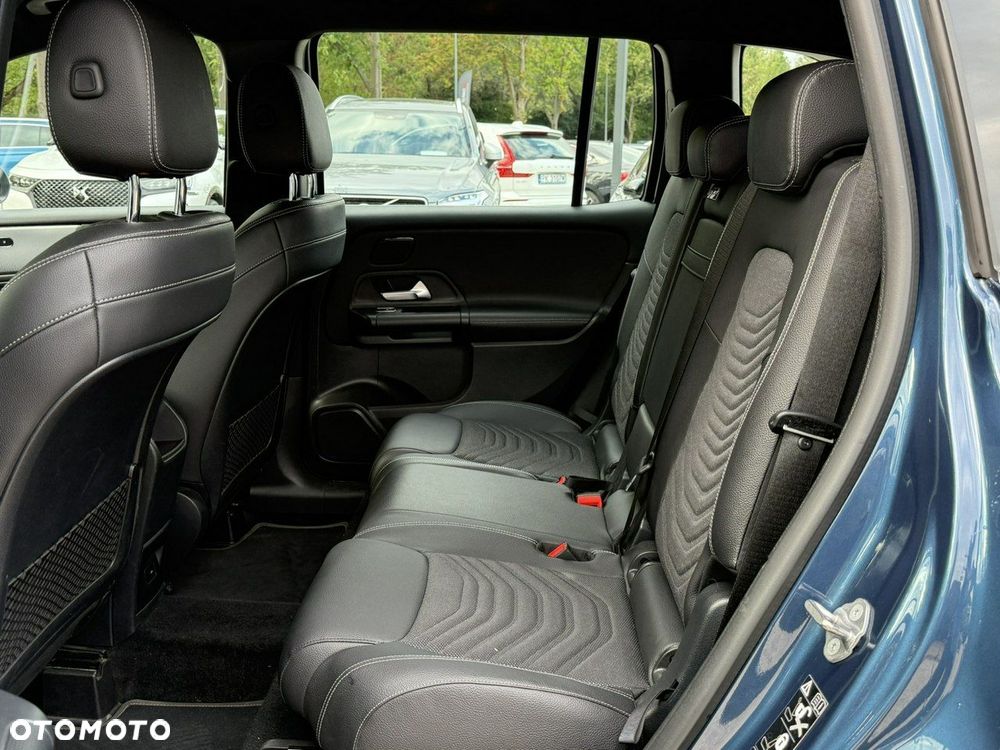 Mercedes-Benz GLB 200 7G-DCT - 16