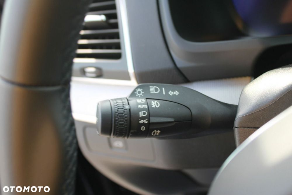 Volvo XC 90 B5 D AWD Geartronic Momentum - 24